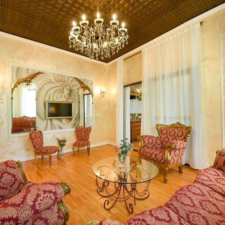 The Museum - Wonderful Super Central Apartment بوخارست المظهر الخارجي الصورة