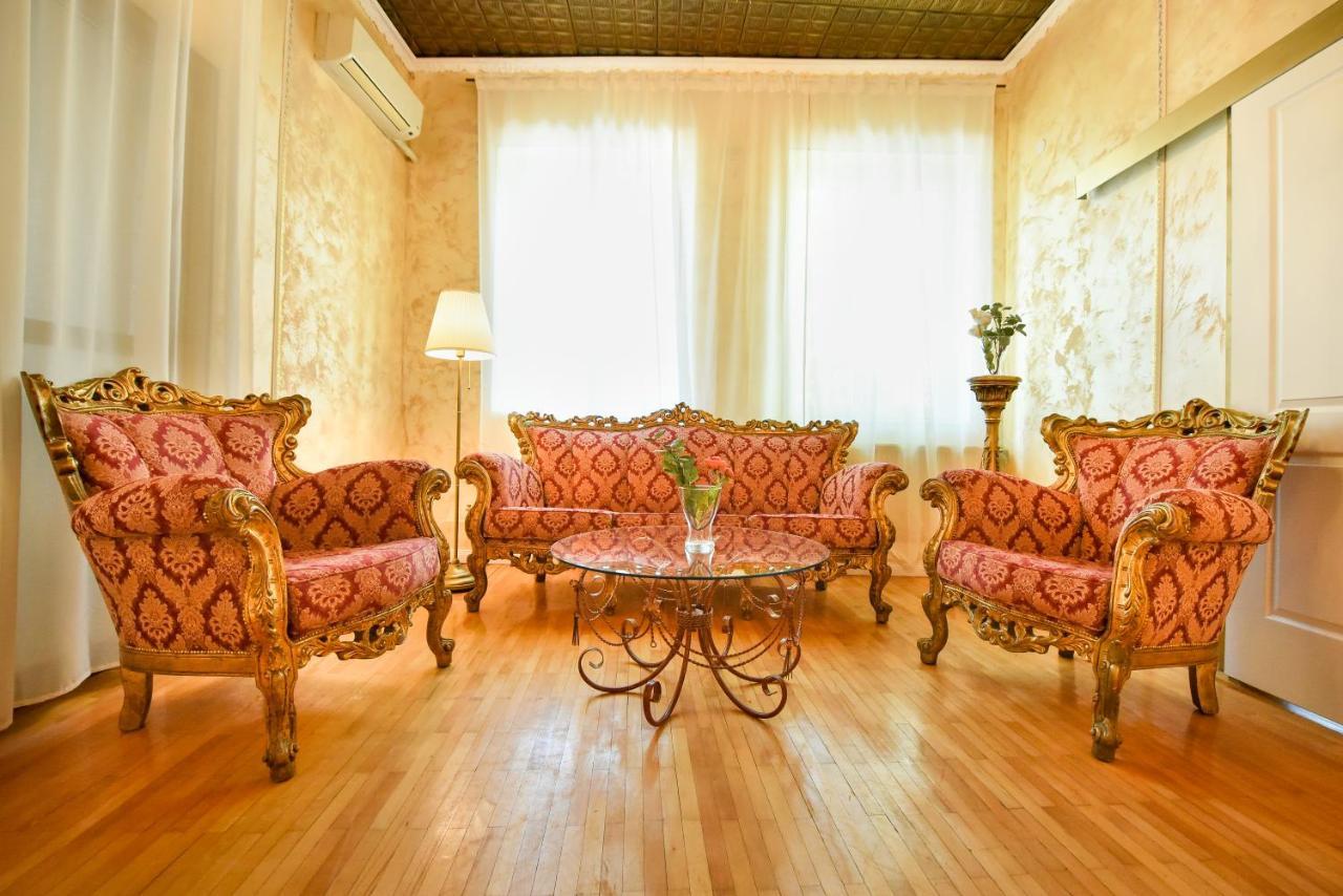 The Museum - Wonderful Super Central Apartment بوخارست المظهر الخارجي الصورة